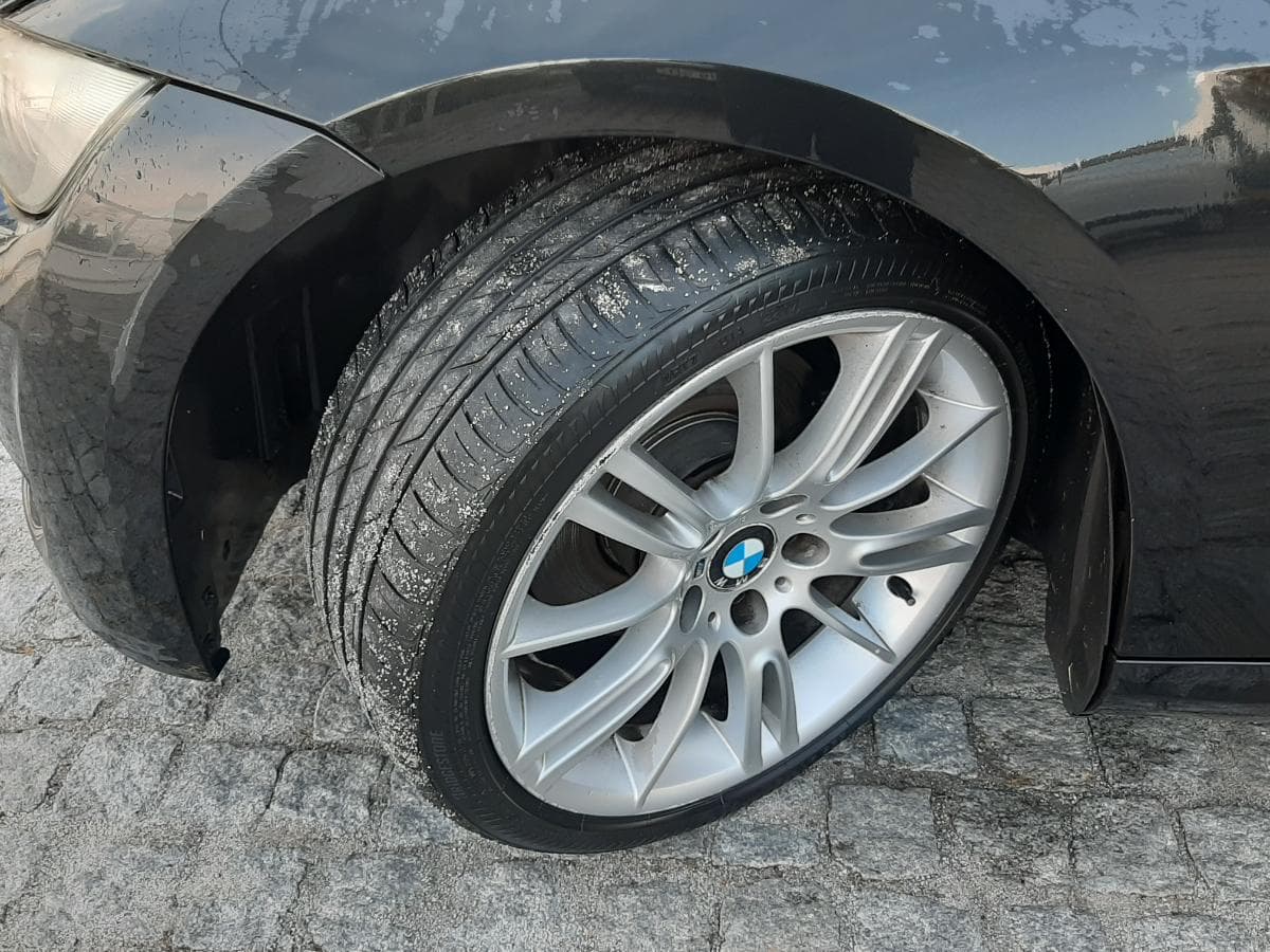 BMW 320D Coupé · Ano 2009 — imagem 21