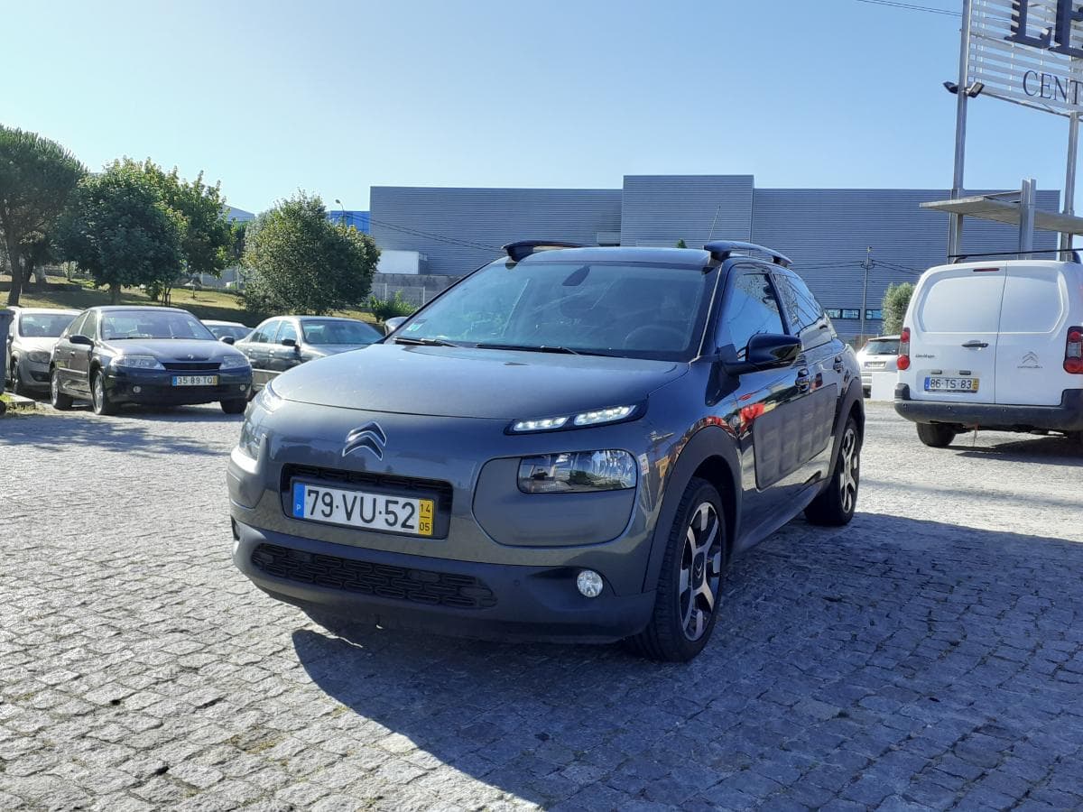 Citroën C4 Cactus 1.6 HDI · Ano 2014 — imagen 3