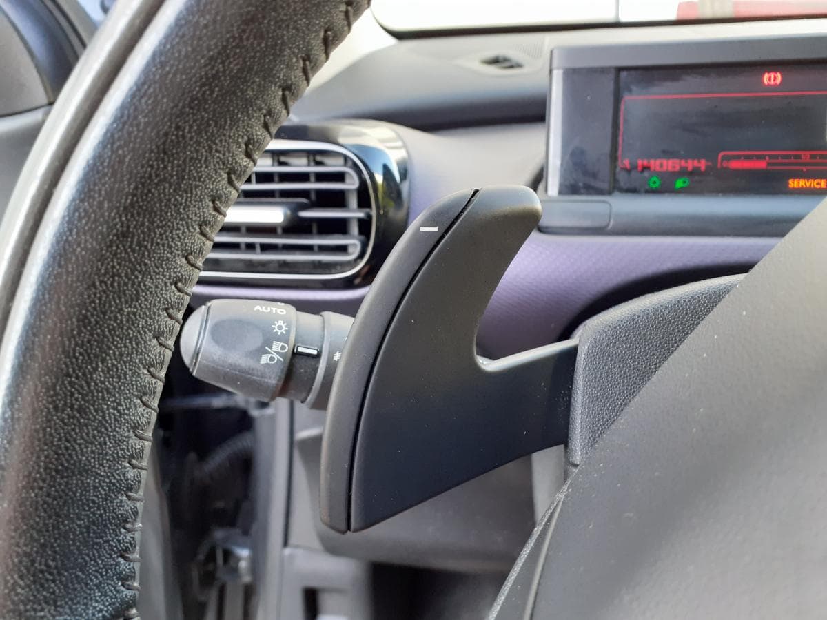 Citroën C4 Cactus 1.6 HDI · Ano 2014 — imagen 22