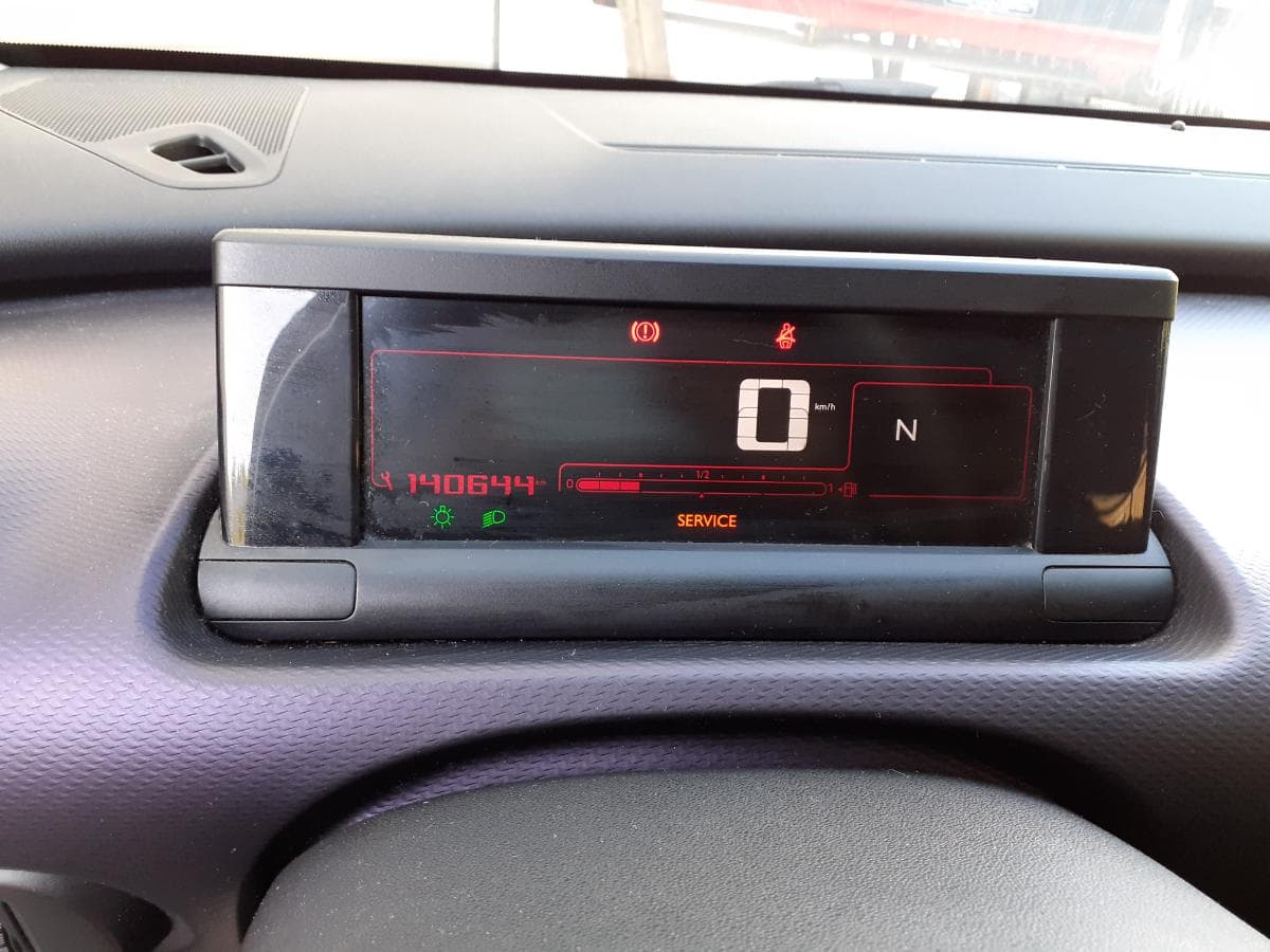 Citroën C4 Cactus 1.6 HDI · Ano 2014 — imagen 23