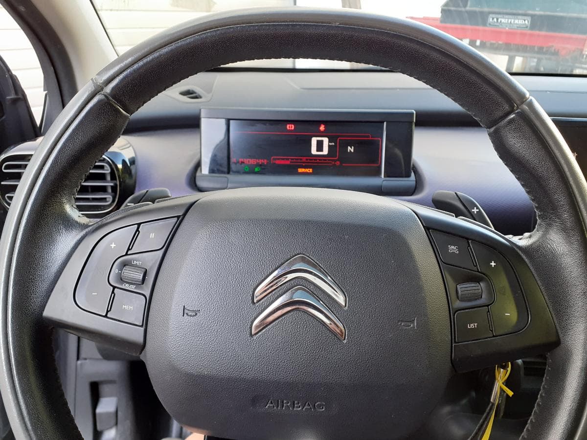 Citroën C4 Cactus 1.6 HDI · Ano 2014 — imagen 18