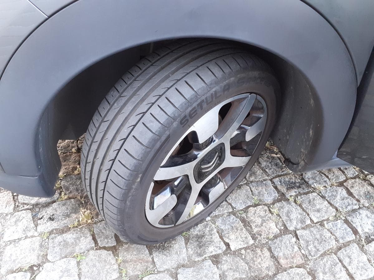 Citroën C4 Cactus 1.6 HDI · Ano 2014 — imagen 28