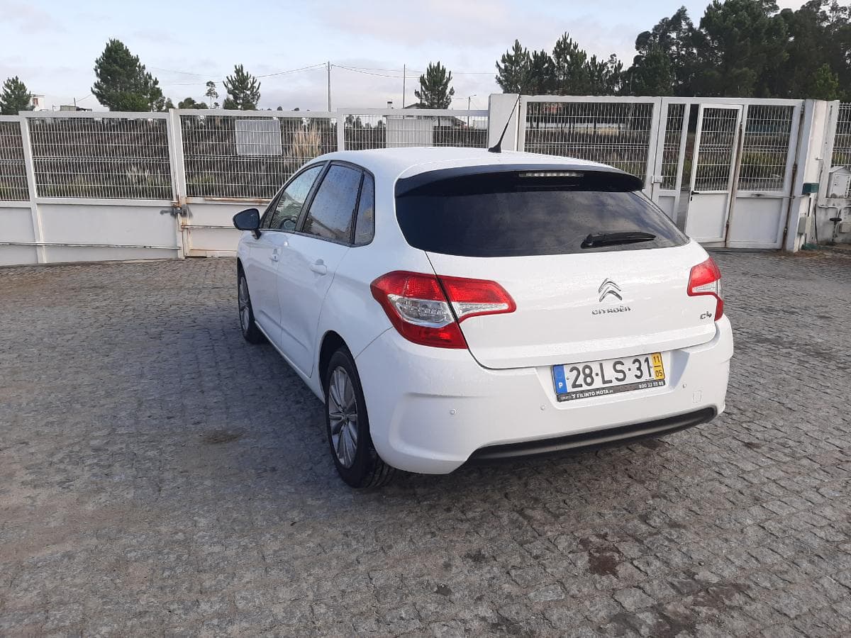 Citroën C4 1.6 HDI · Ano 2011 — imagem 6
