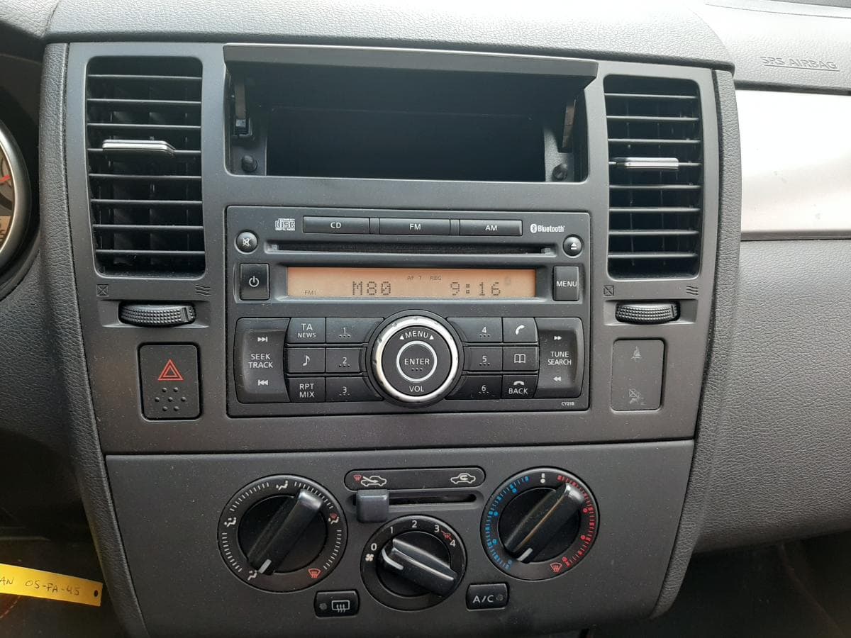 Nissan Tiida 1.5 DCI · Ano 2007 — imagem 11