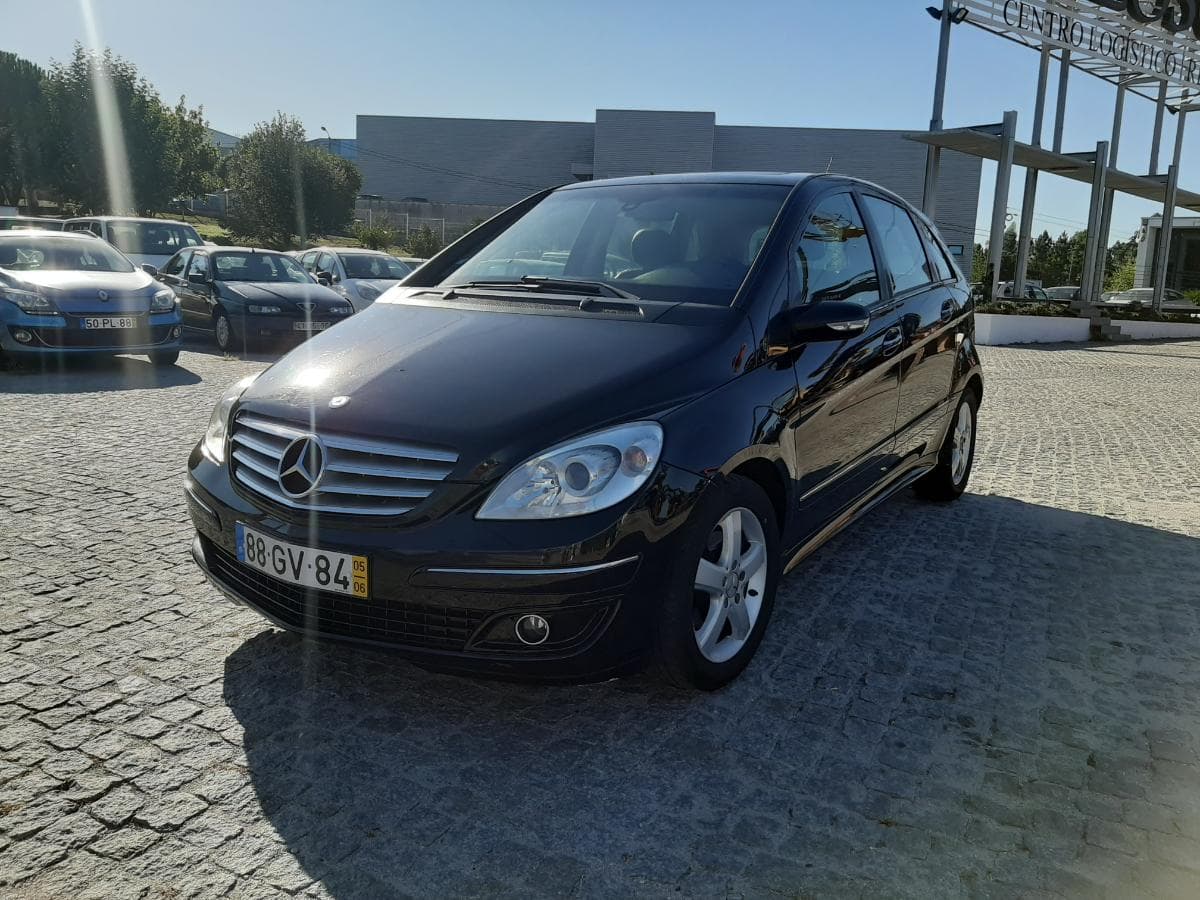 Mercedes-Benz B200 CDI · Ano 2005 — imagem 3