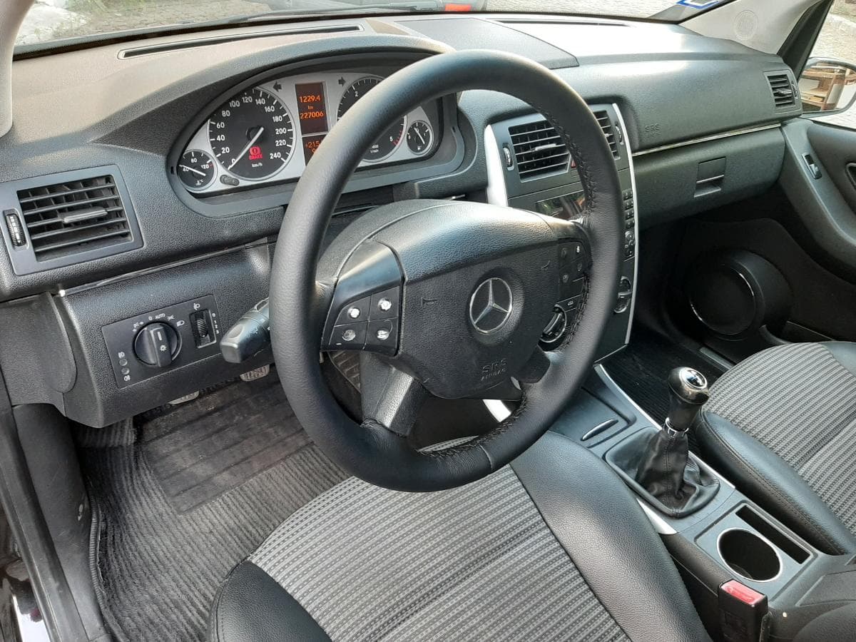 Mercedes-Benz B200 CDI · Ano 2005 — imagem 16