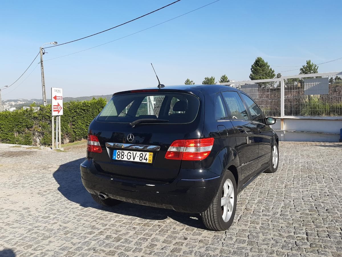 Mercedes-Benz B200 CDI · Ano 2005 — imagem 6
