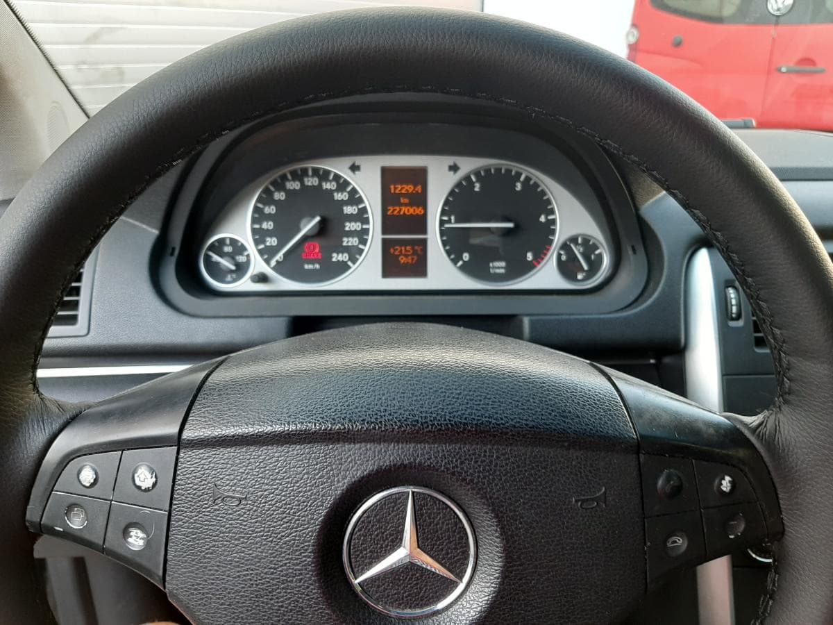 Mercedes-Benz B200 CDI · Ano 2005 — imagem 22