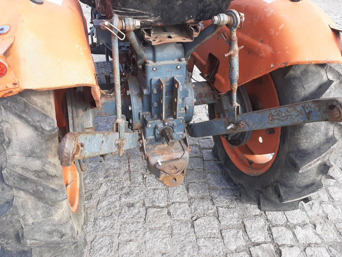 Trator Agrícola Kubota — image 7
