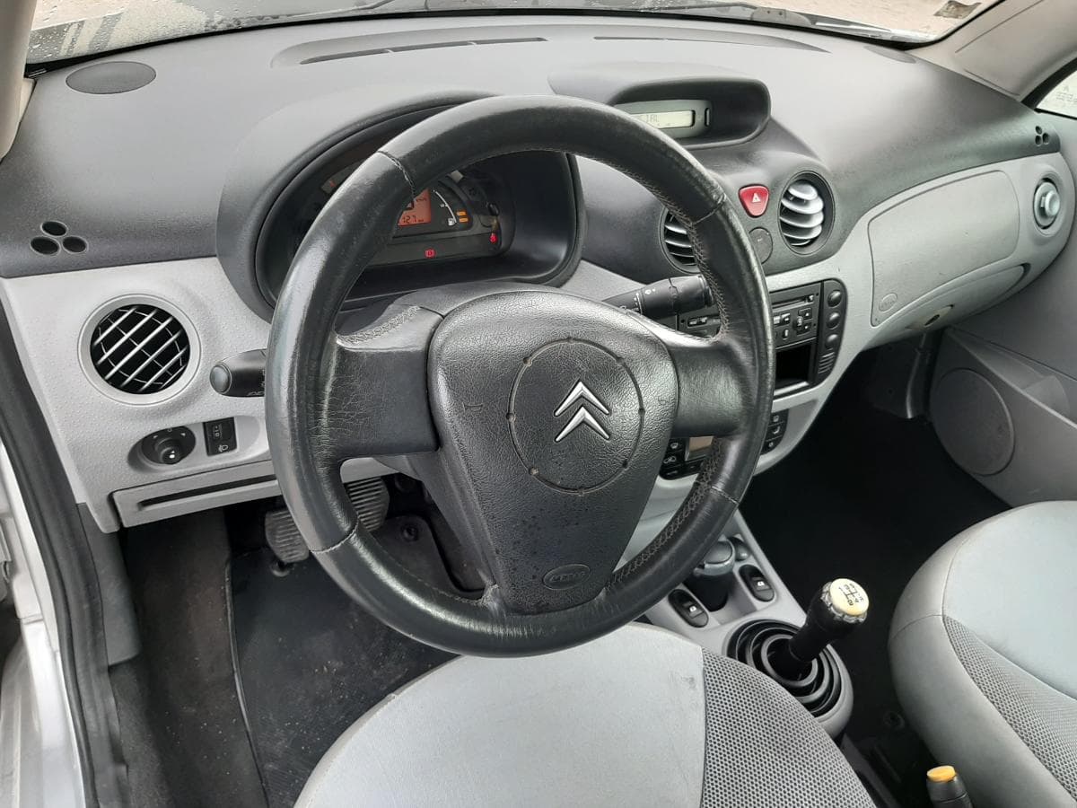 Citroën C3 Pluriel · Ano 2004 — imagem 11