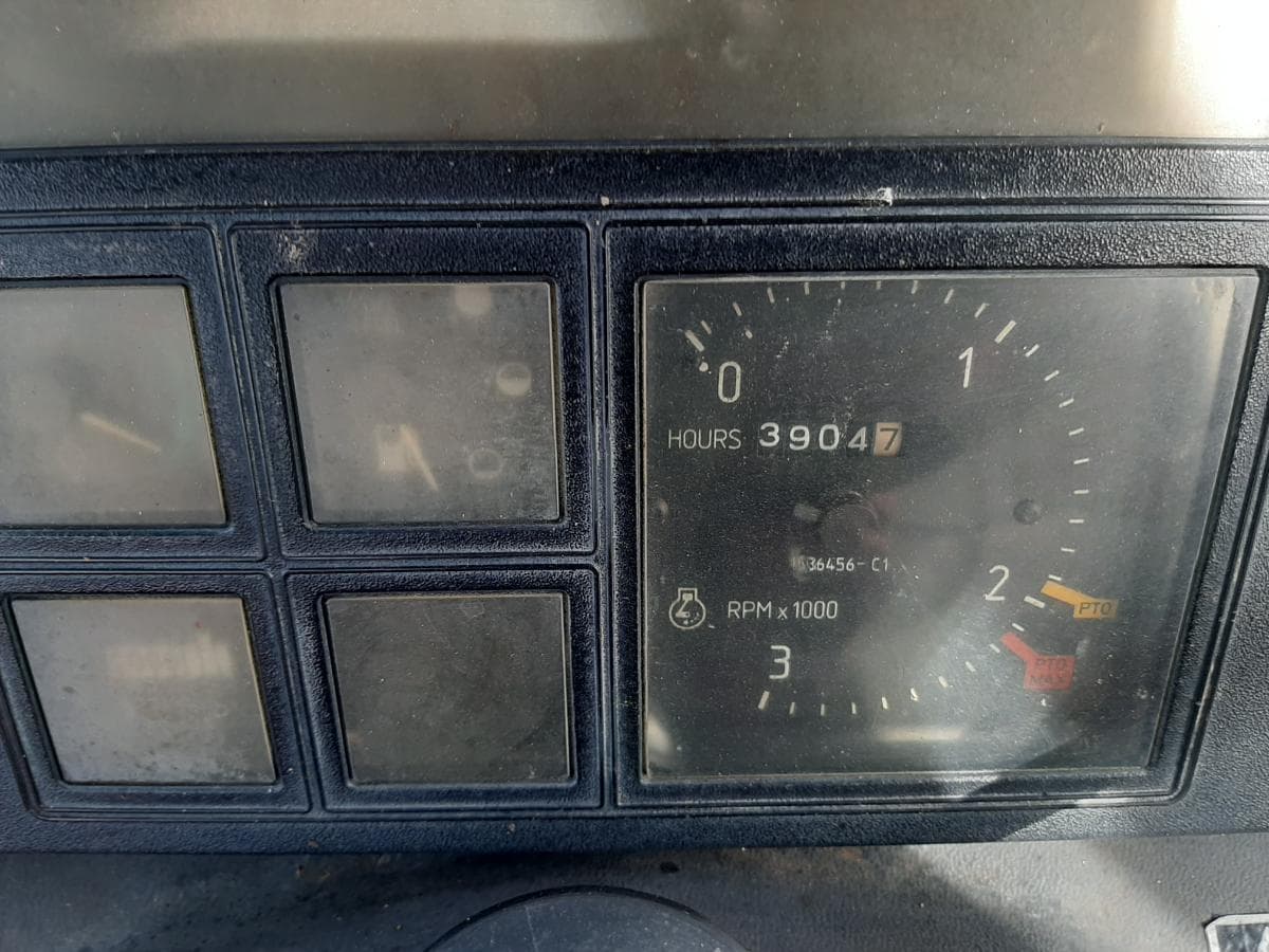 Trator agrícola Case 485 · Ano 1992 — imagem 13