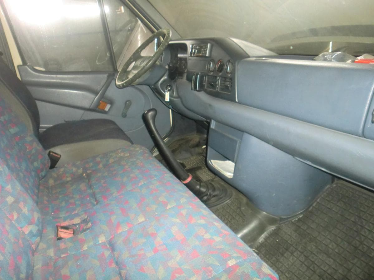 Mercedes-Benz — image 3