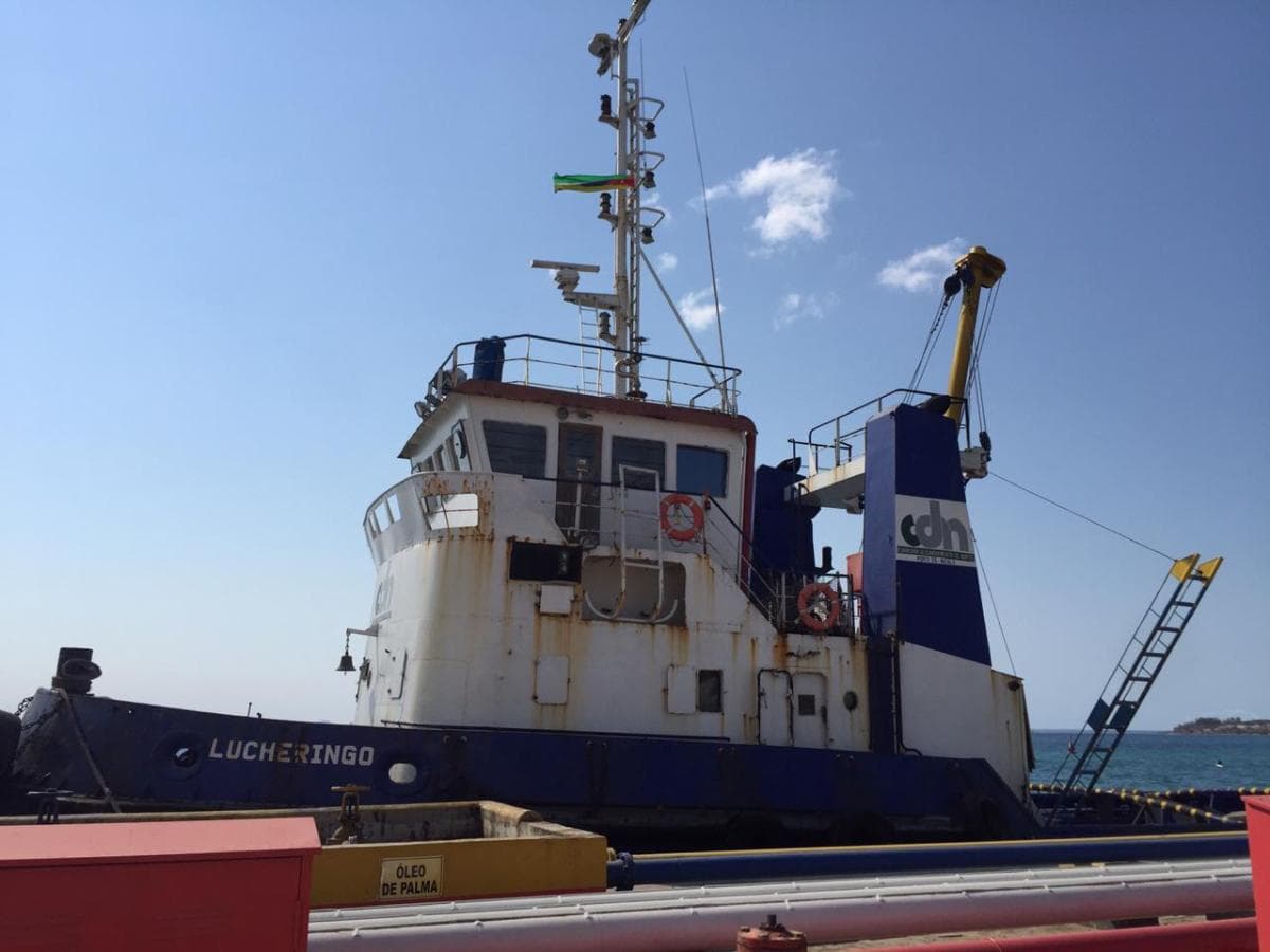 Barco Rebocador · — imagem 1