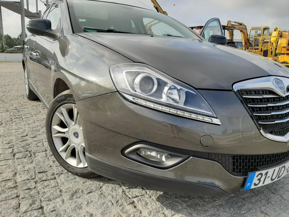 Redução Valor · Lancia Delta III 1.6D Multijet · Ano 2012 — imagem 11