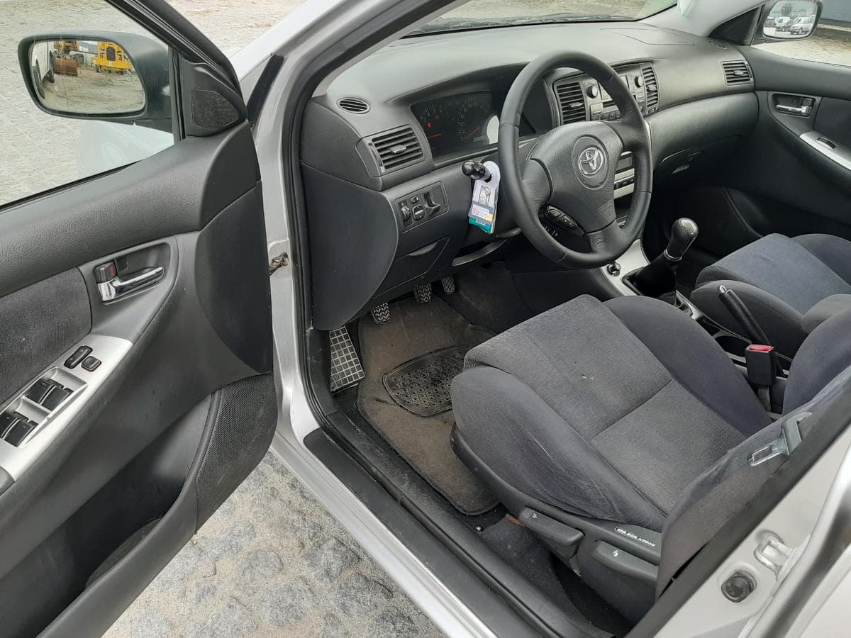 Toyota Corolla 1.4 VVT· Ano 2002 — imagen 9