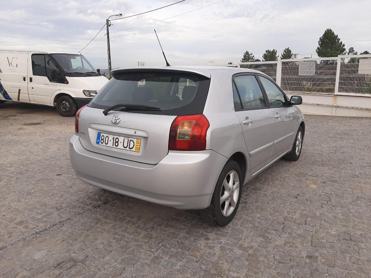 Toyota Corolla 1.4 VVT· Ano 2002 — imagen 4