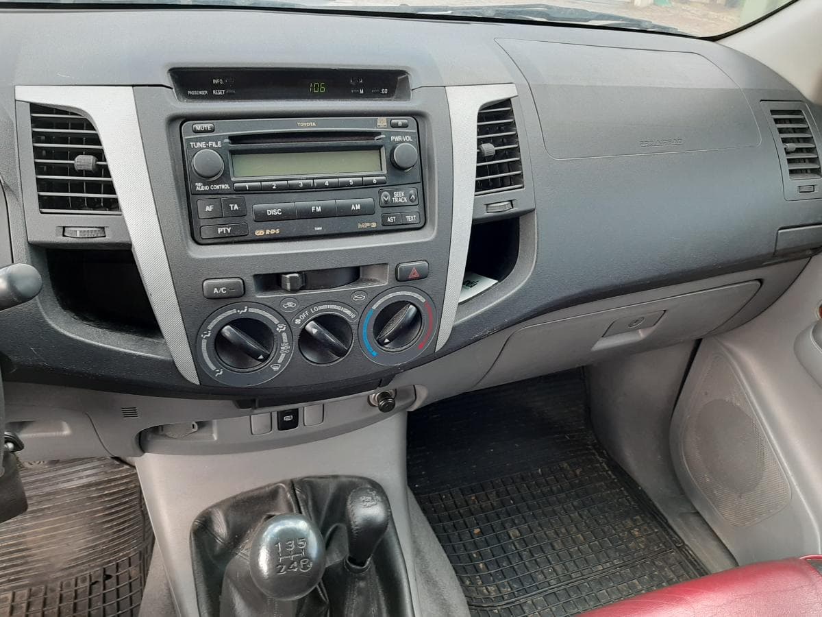 Toyota Hylux 3.0 D-4D — imagem 11