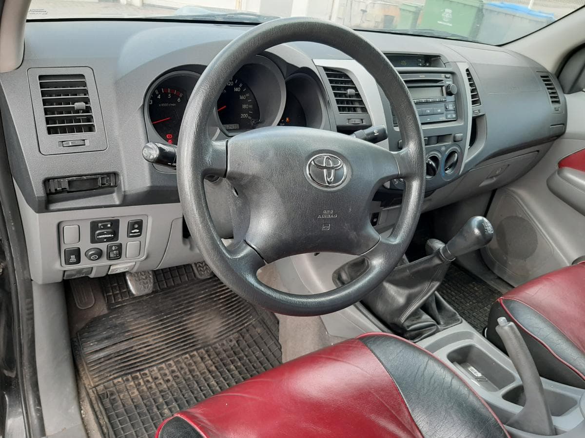 Toyota Hylux 3.0 D-4D — imagem 12