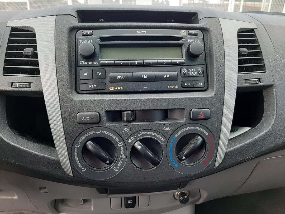 Toyota Hylux 3.0 D-4D — imagem 14