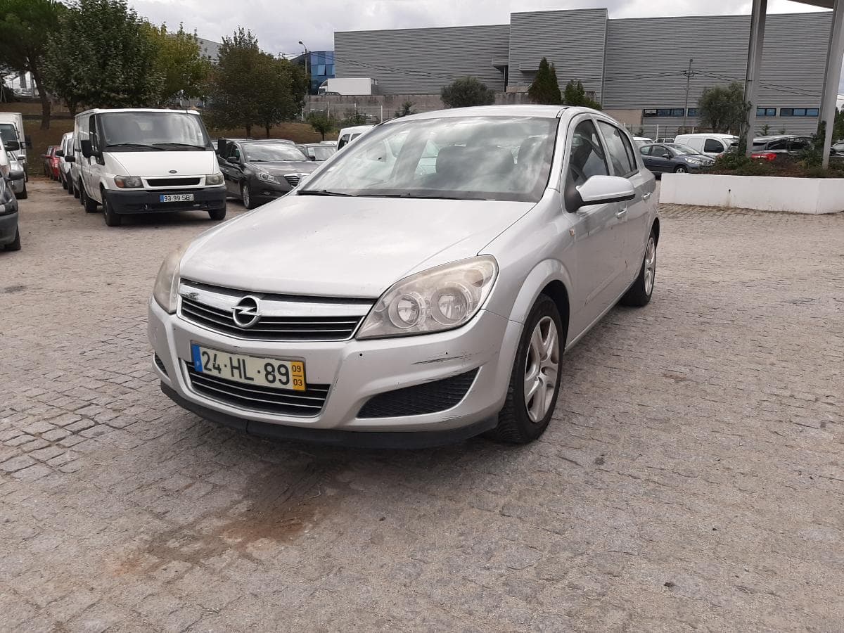 Opel Astra 1.3 CDTI · Ano 2009 — imagen 3