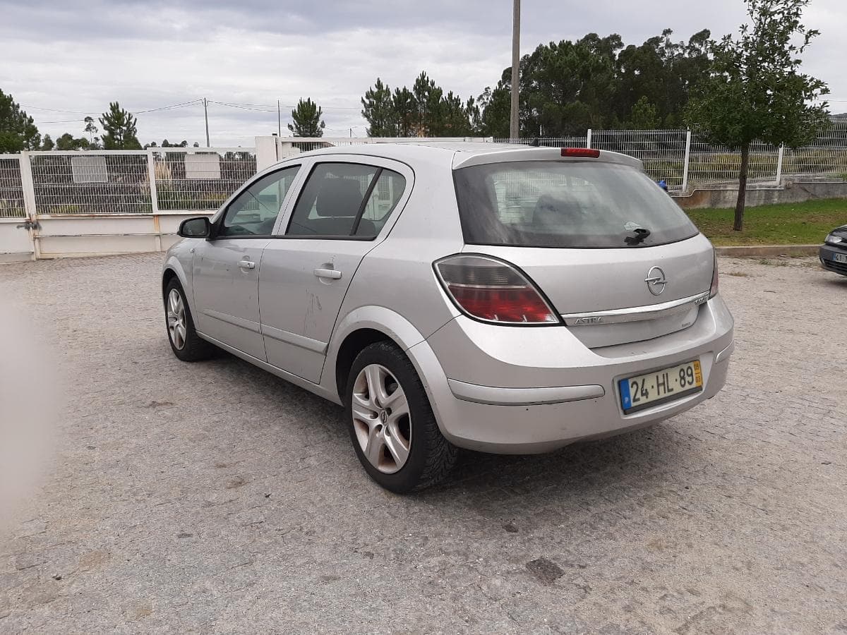 Opel Astra 1.3 CDTI · Ano 2009 — imagen 6