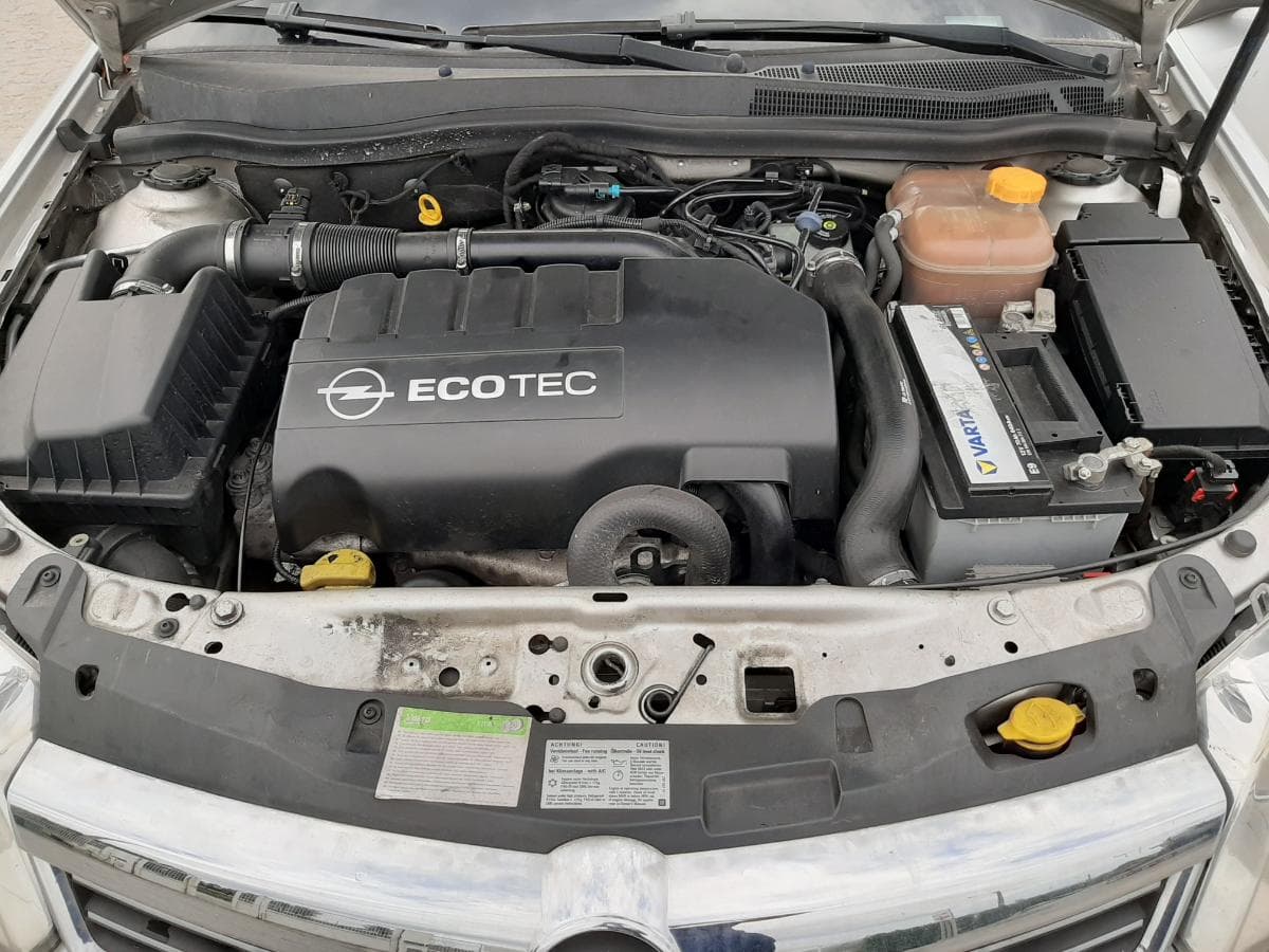 Opel Astra 1.3 CDTI · Ano 2009 — imagen 23