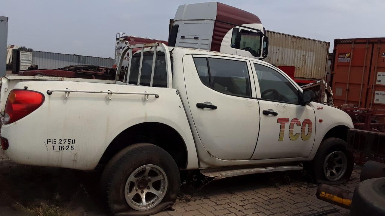 Mitsubishi L200 · — imagem 3