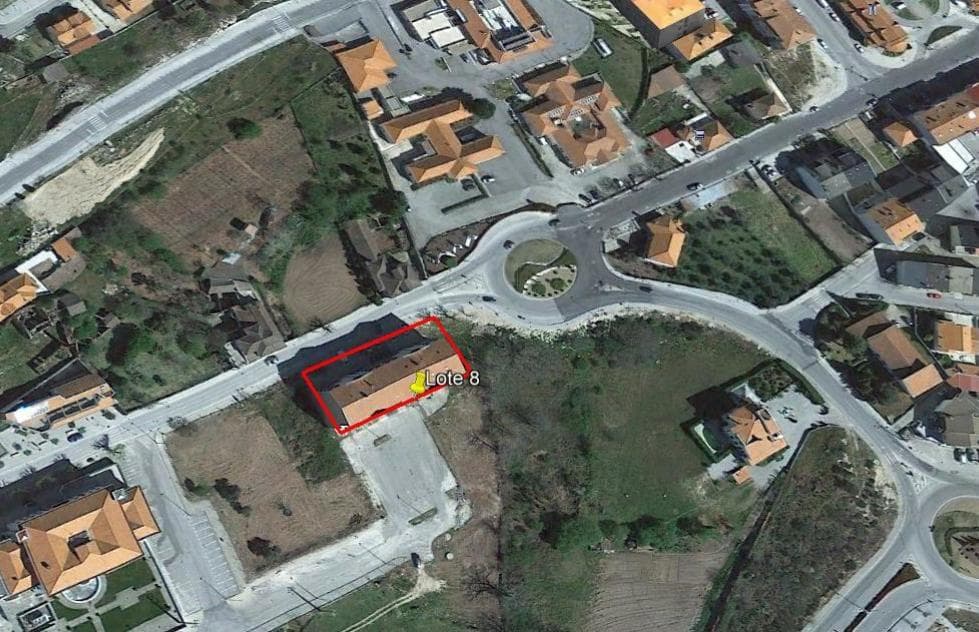 Garagem Fechada · Aguiar da Beira — imagem 3
