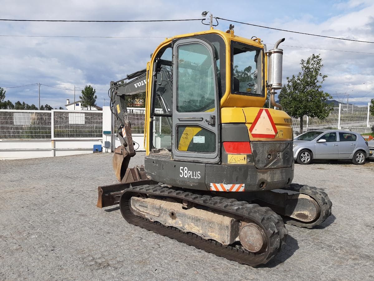 Mini Giratória Volvo ECR 58 · Ano 2007 — imagem 5