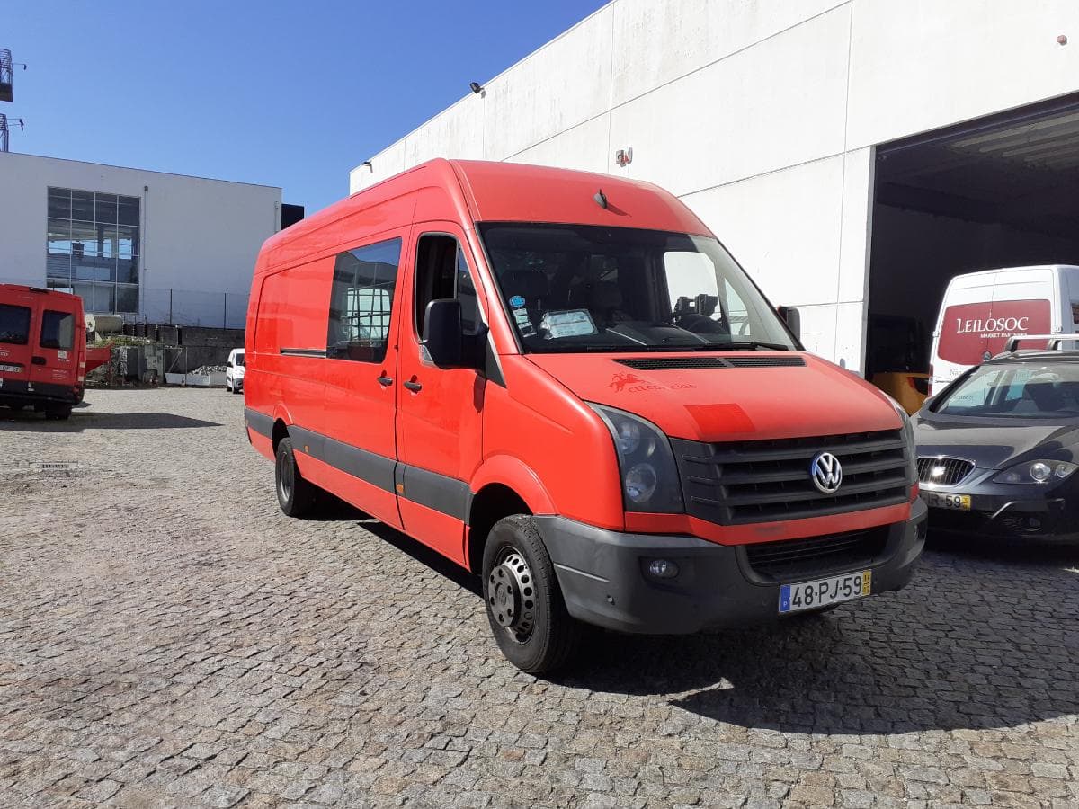Volkswagen Crafter 2.0 TDI · Ano 2014 — image 3