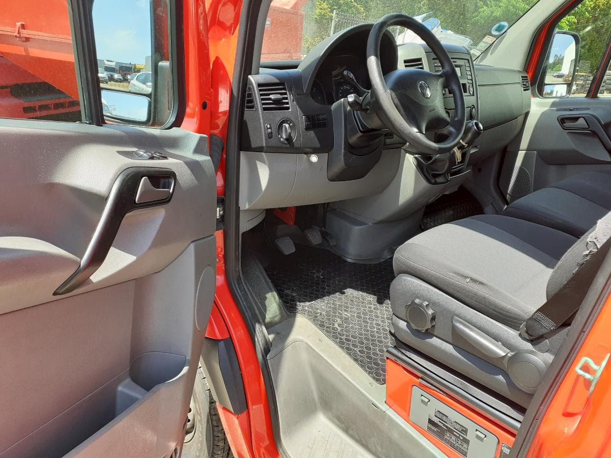Volkswagen Crafter 2.0 TDI · Ano 2014 — image 14