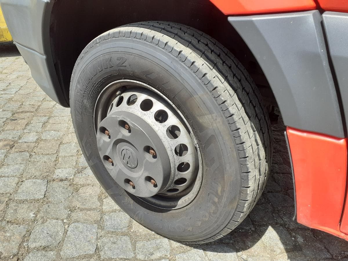 Volkswagen Crafter 2.0 TDI · Ano 2014 — image 9