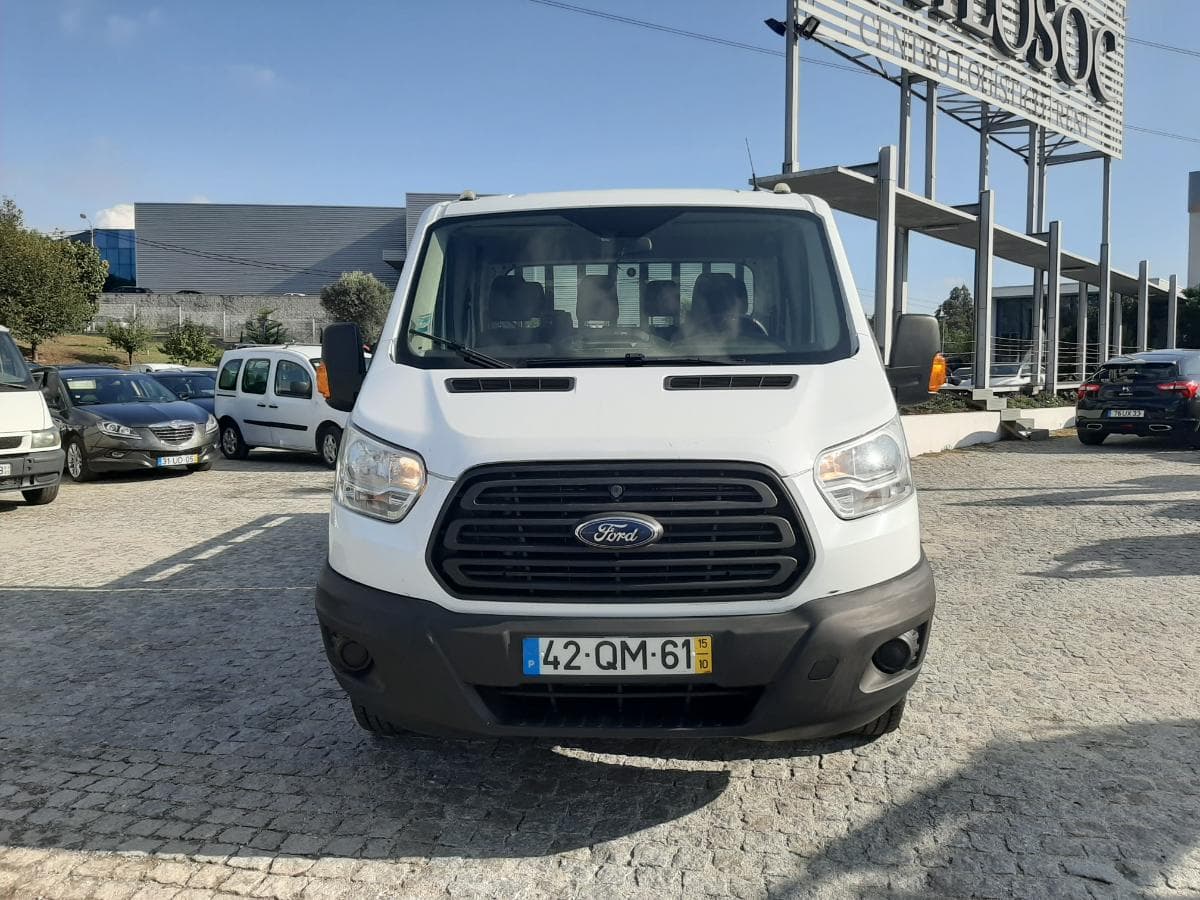 Ford Transit · 7 Lugares · Ano 2015 — imagem 2