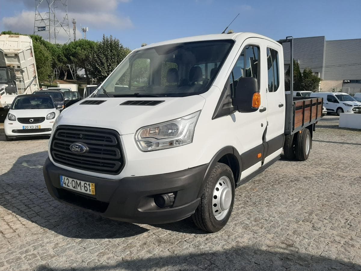 Ford Transit · 7 Lugares · Ano 2015 — imagem 3