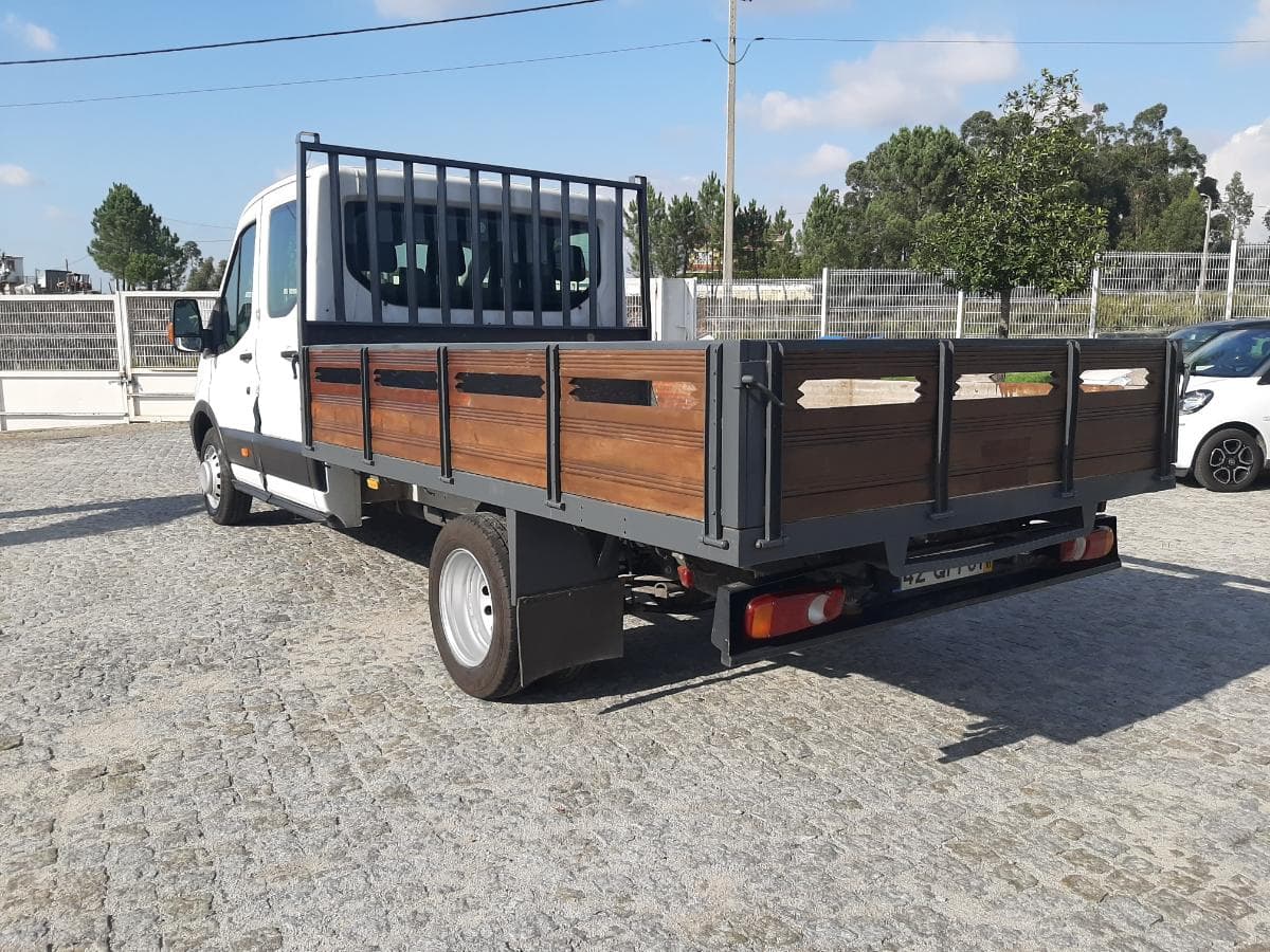 Ford Transit · 7 Lugares · Ano 2015 — imagem 6