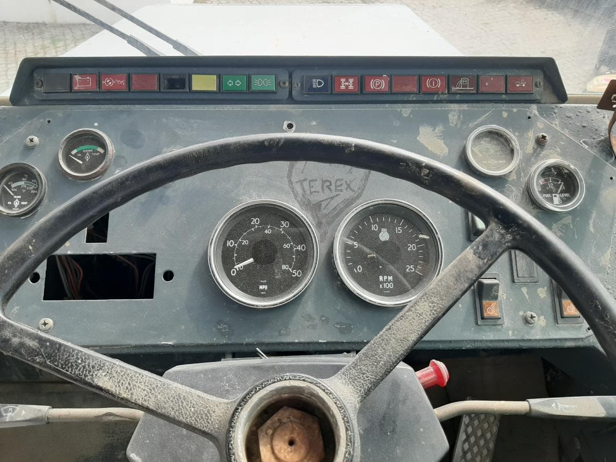 Dumper Terex TA25 — imagem 10