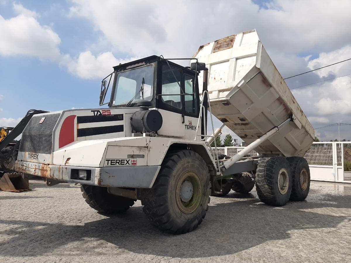 Dumper Terex TA25 — imagem 7