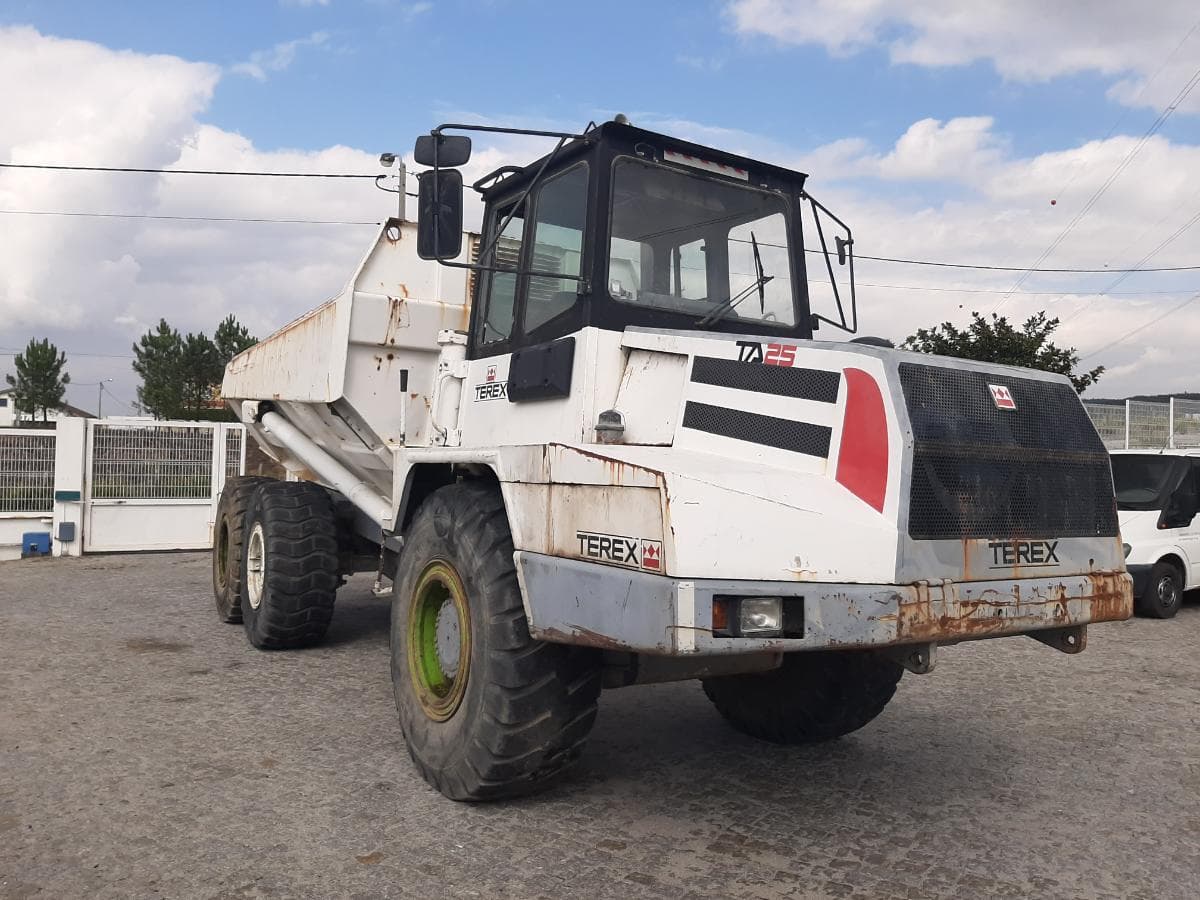 Dumper Terex TA25 — imagem 1