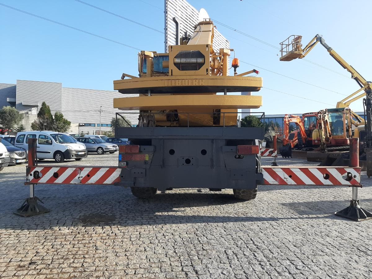 Autogrua Liebherr LTM 1025 — imagem 3