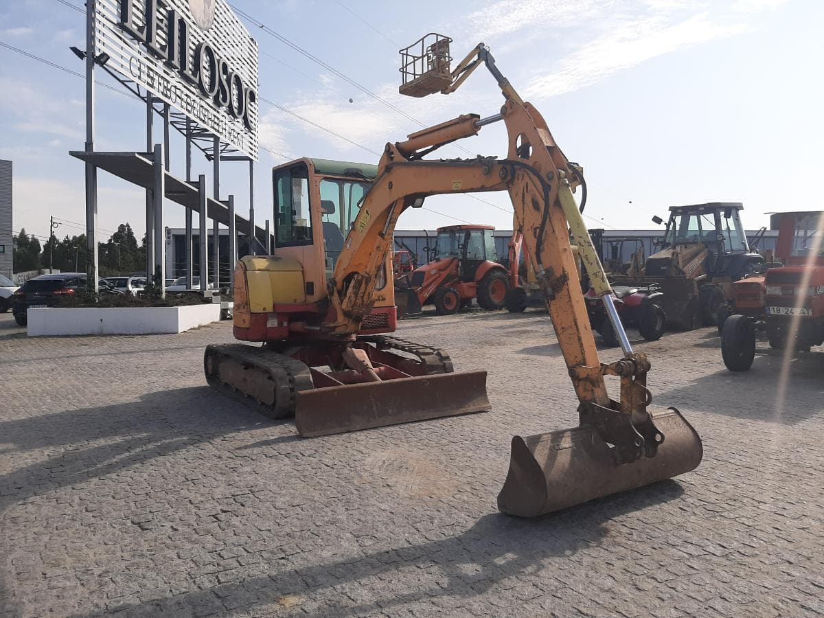 Mini Giratória Yanmar VIO50 · Ano 2011 — imagem 1