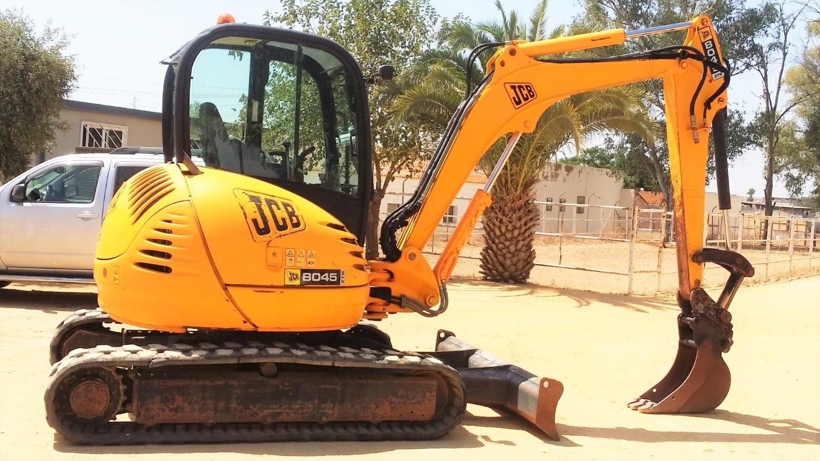 ESPANHA · Mini excavadora JCB 80 45 ZTB — image 4