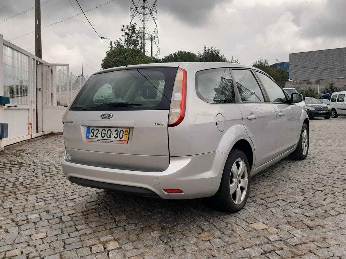 Ford Focus 1.6 TDCI · Ano 2008 — imagen 4