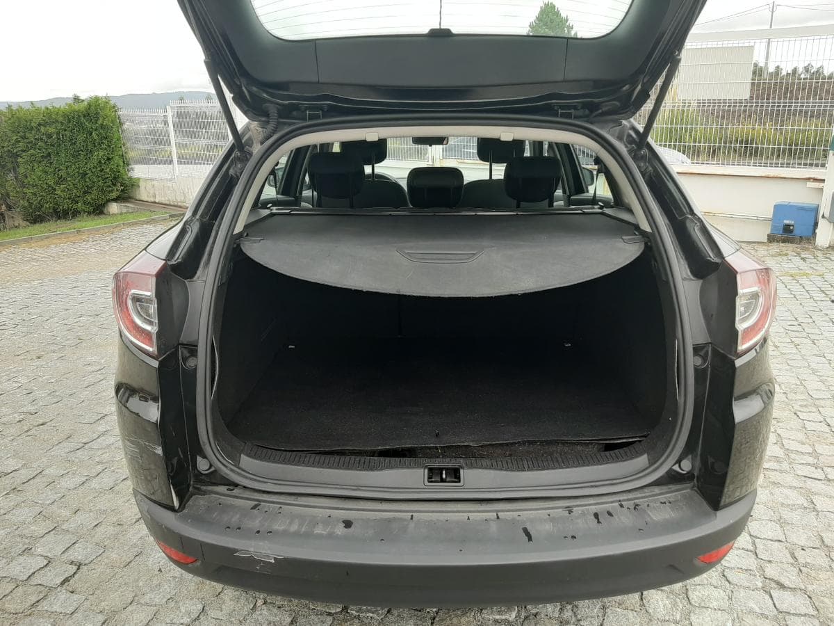 Renault Mégane 1.5 DCI · Ano 2011 — imagen 12