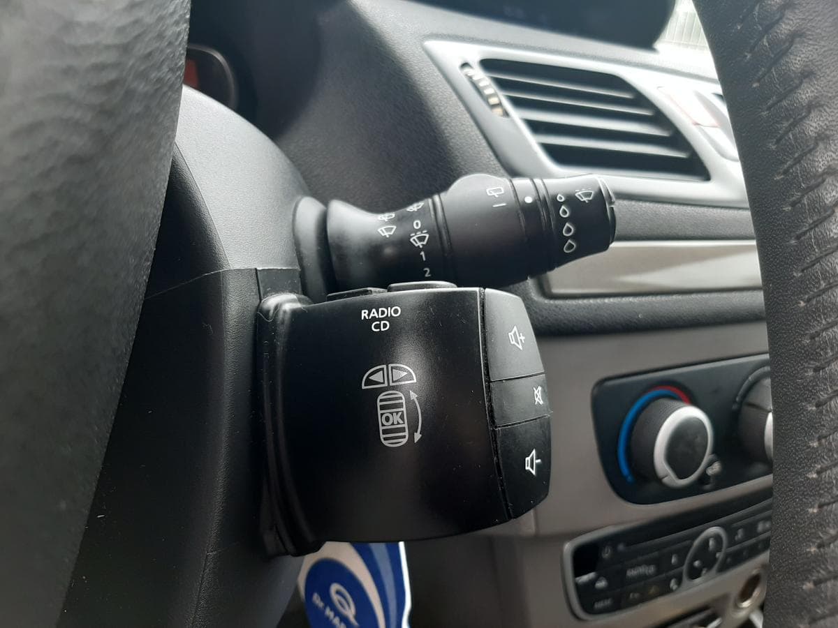 Renault Mégane 1.5 DCI · Ano 2011 — imagen 16