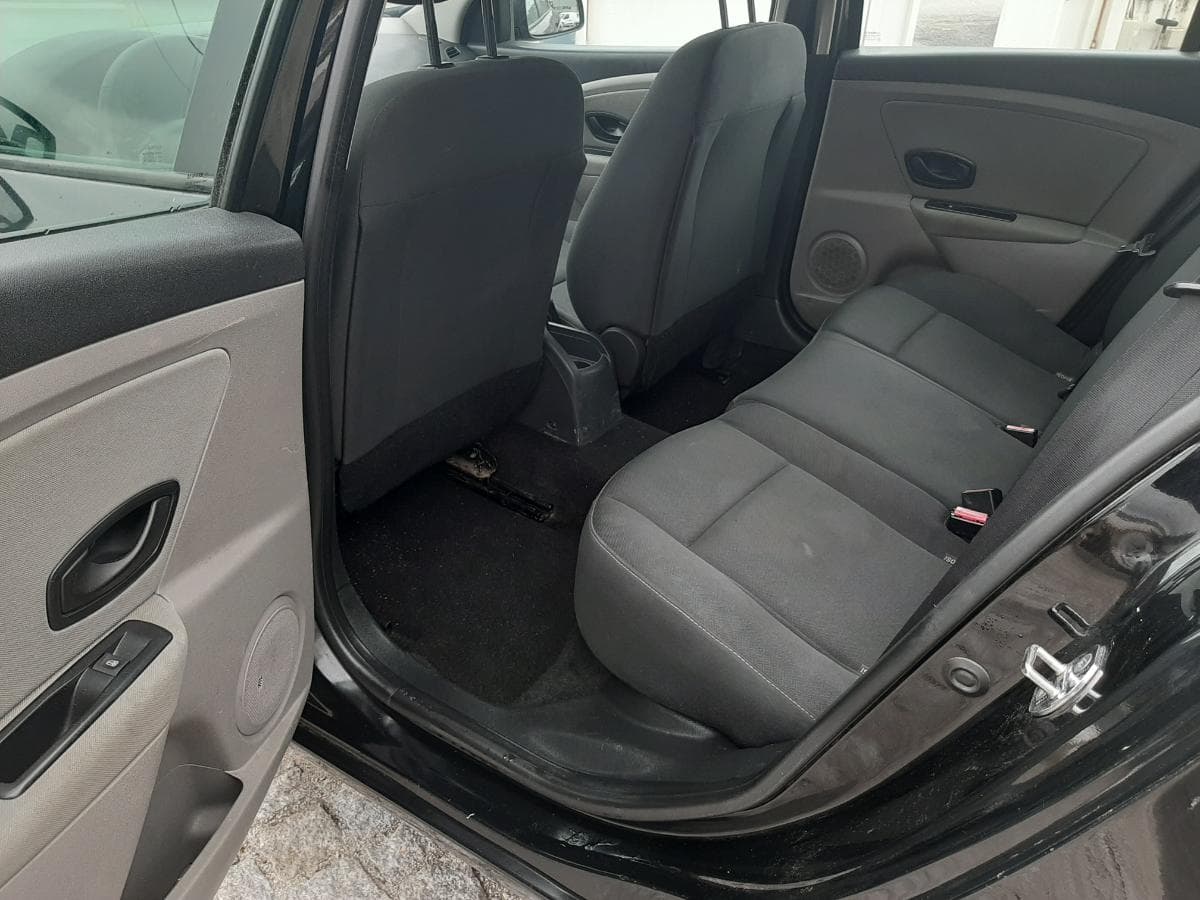 Renault Mégane 1.5 DCI · Ano 2011 — imagen 18