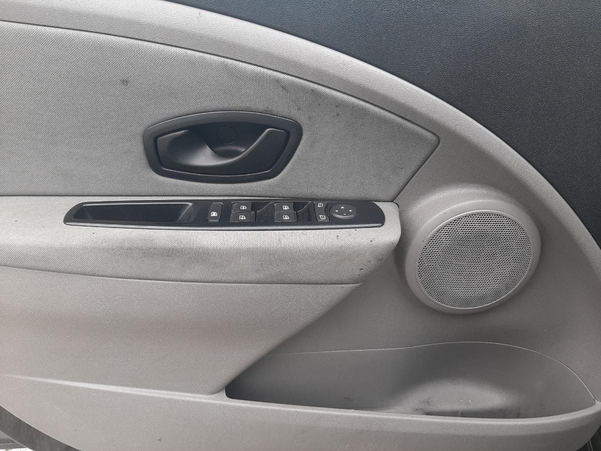 Renault Mégane 1.5 DCI · Ano 2011 — imagen 23