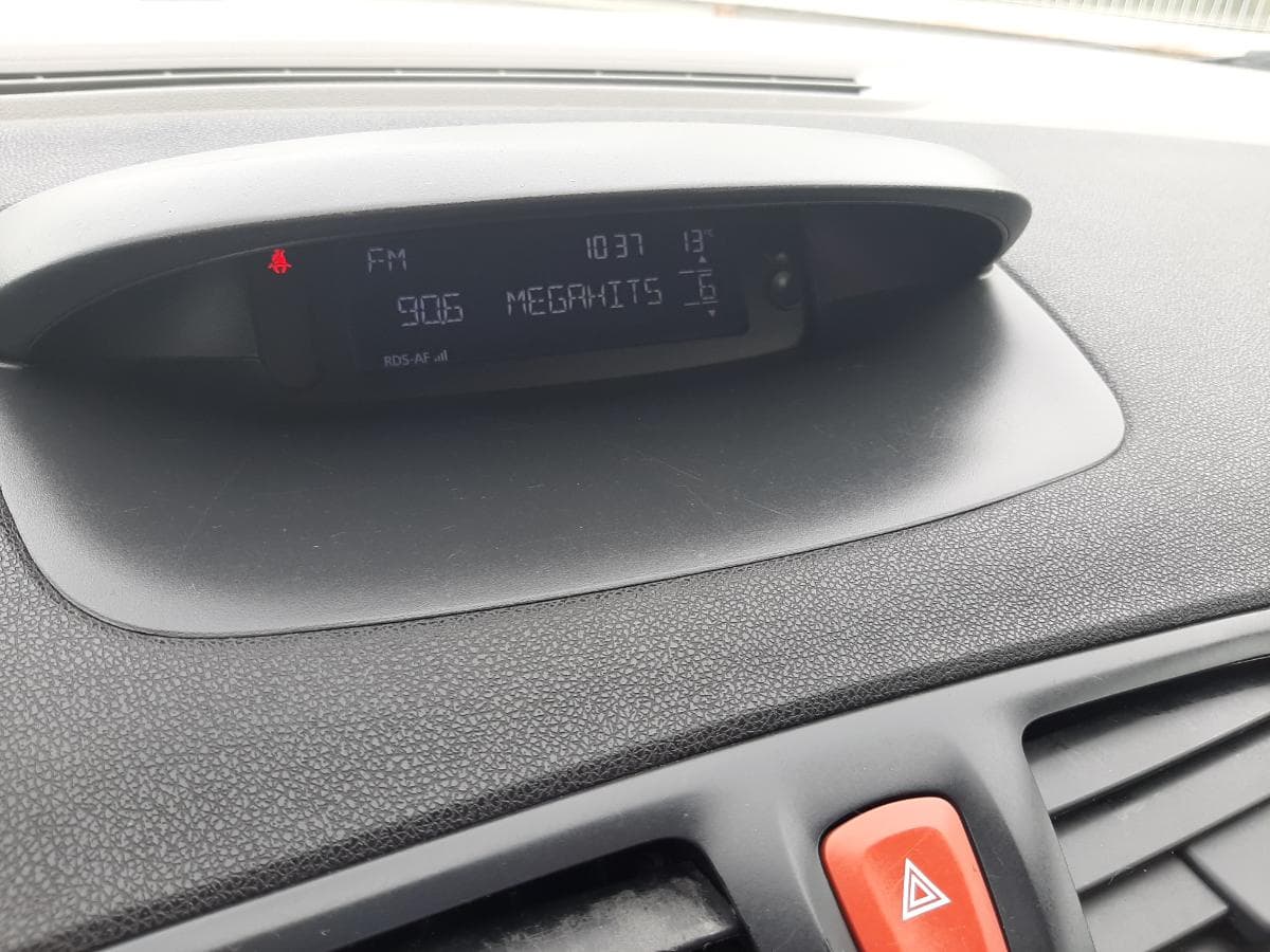 Renault Mégane 1.5 DCI · Ano 2011 — imagen 27