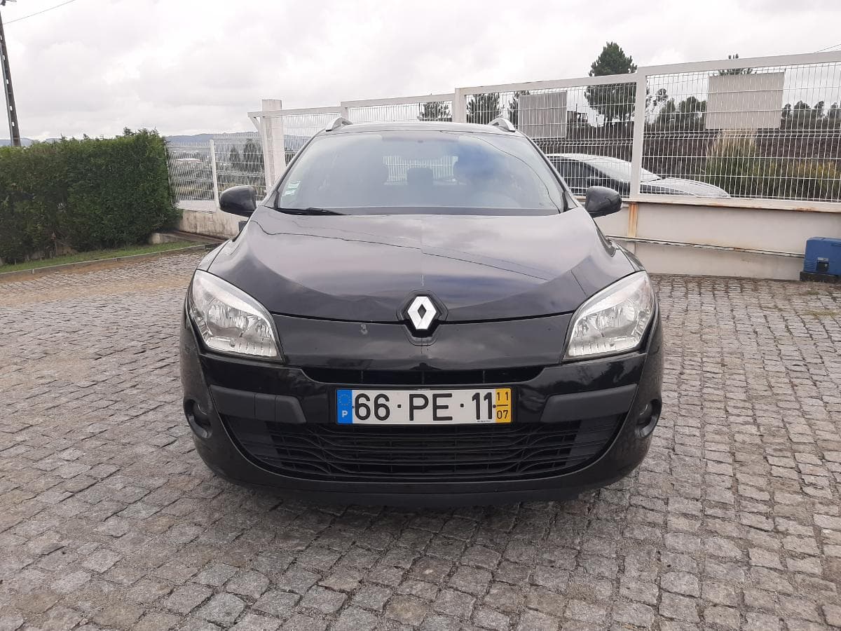 Renault Mégane 1.5 DCI · Ano 2011 — imagen 2
