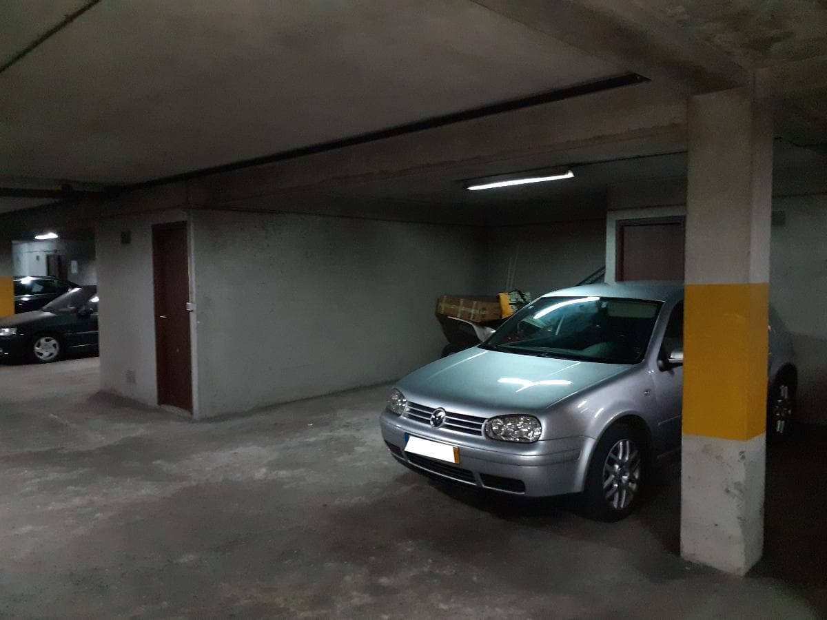 Apartamento T3 + Lugar de Garagem + Arrumos · Santa Maria da Feira — image 6