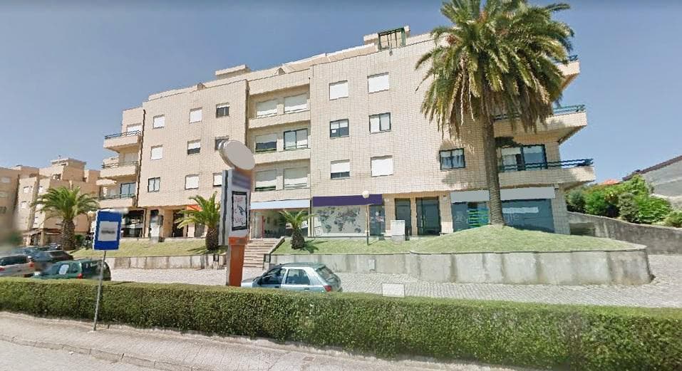 Apartamento T3 + Lugar de Garagem + Arrumos · Santa Maria da Feira — image 2